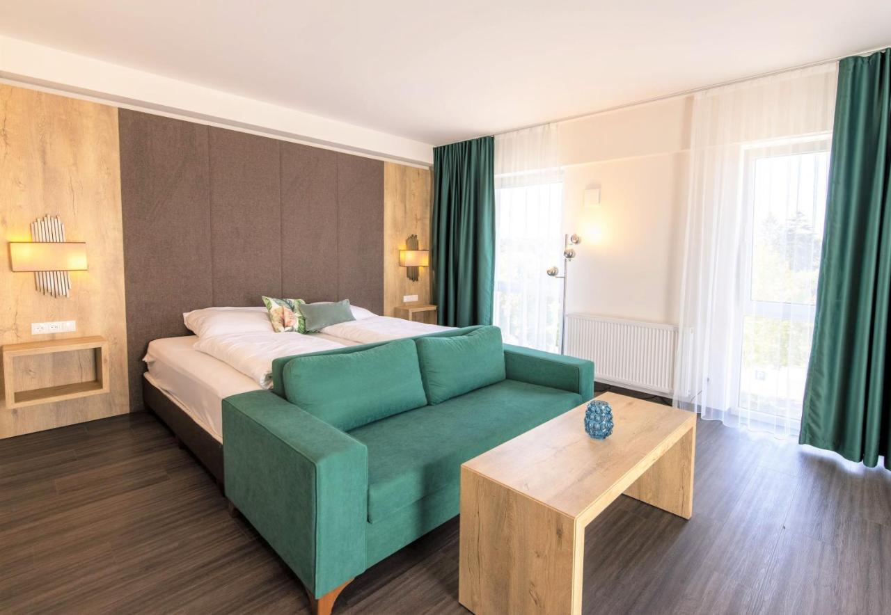Luxstay Karben Neue Mitte - Self-Check-In Eksteriør billede